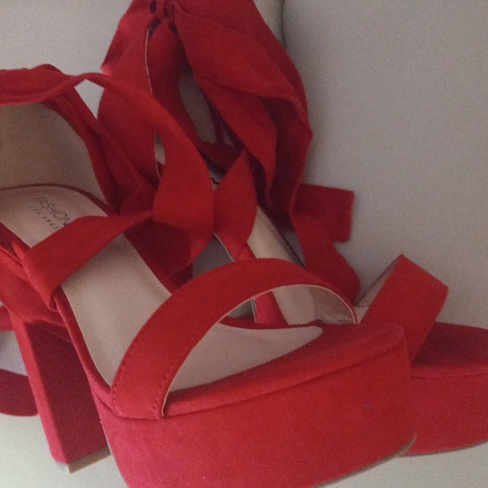 Fashion Nova Red Suede Ankle-Tie Sandals Size: - Picture 12 of 17